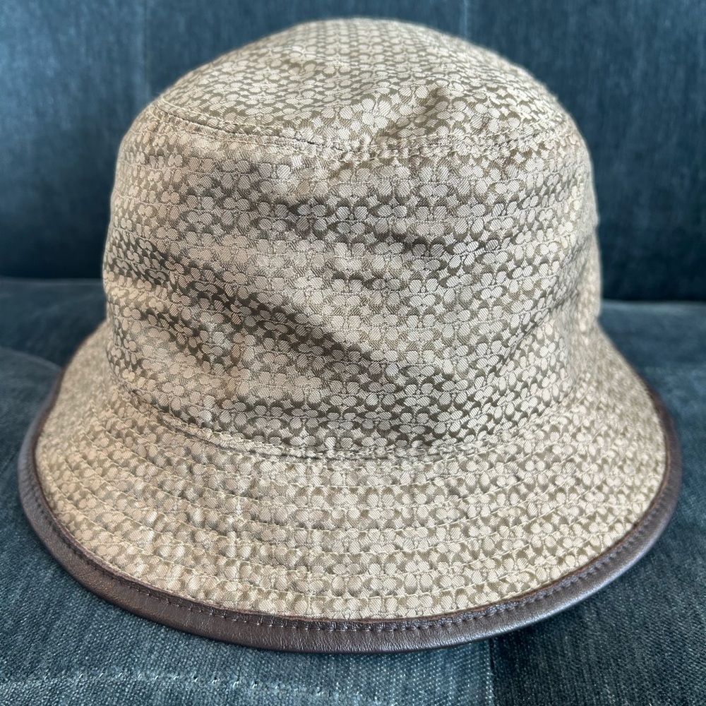 Coach bucket hat size small brown
